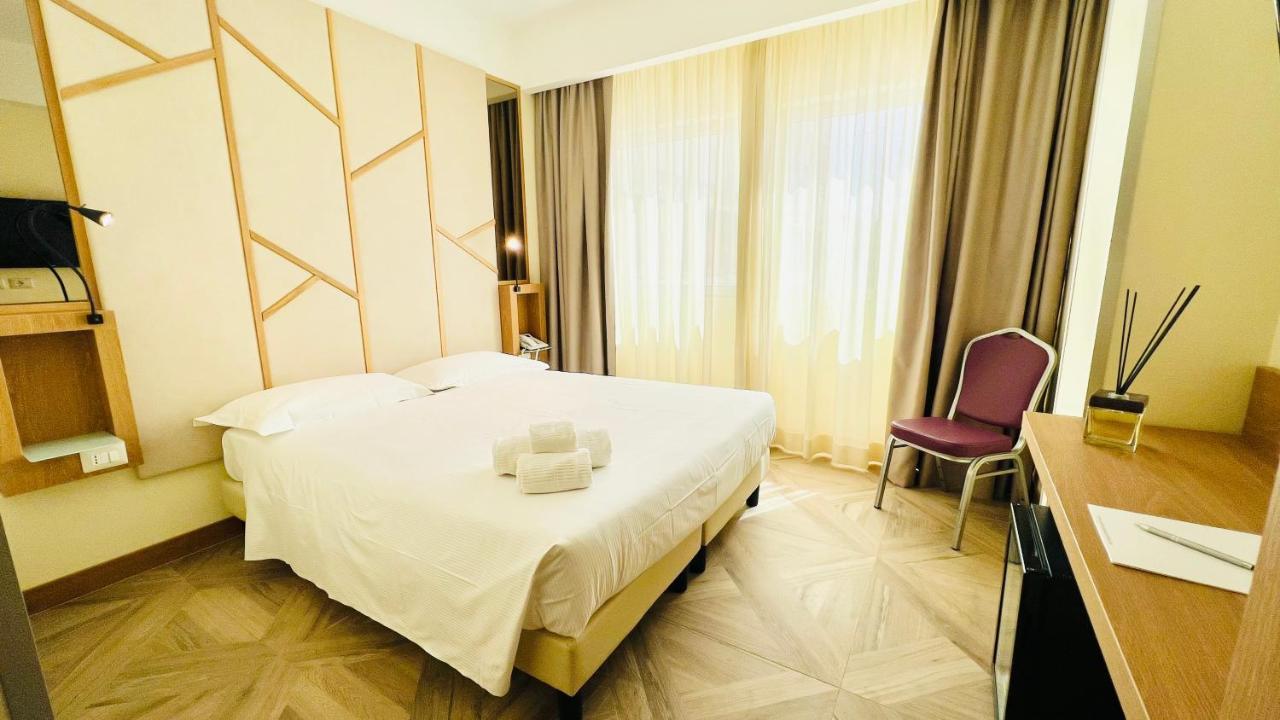 Catania Sea Palace Hotel Esterno foto